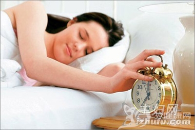 [睡眠不足的危害 女性]女性睡眠不足易患心血管病