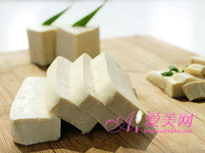  小小豆腐的12种药用方法 可治伤风感冒 