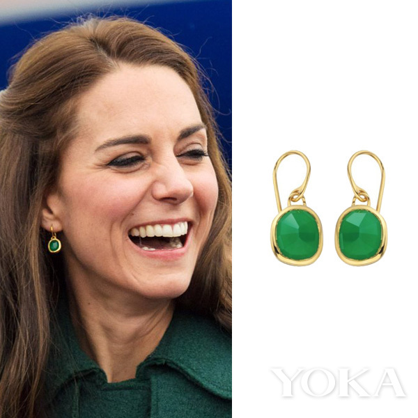 凯特王妃佩戴Monica Vinader Siren系列绿玛瑙18K镀金耳环。