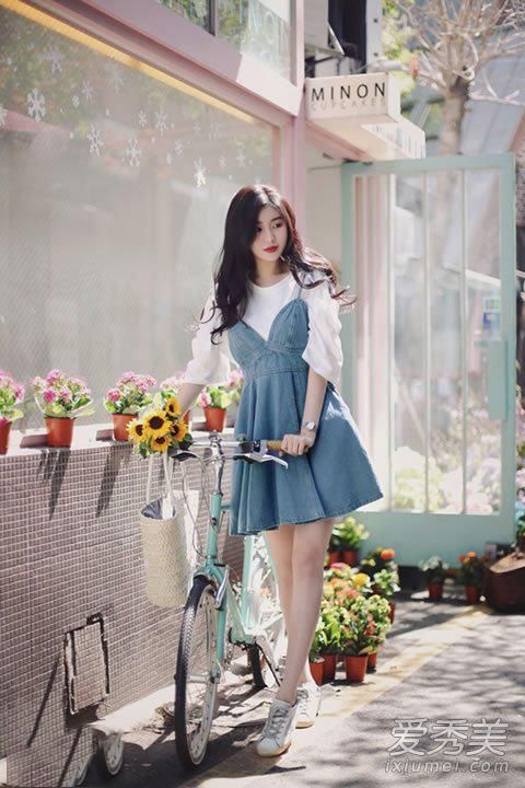 夏季裙子怎么搭配好看 韩国女生夏季裙子搭配图片