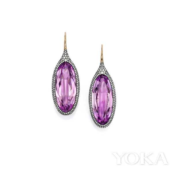 Simon Teakle 紫锂辉石钻石耳环，价格店洽，图片来自品牌官网。