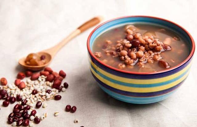 薏米红豆祛湿健脾 搭配吃更是功效翻倍