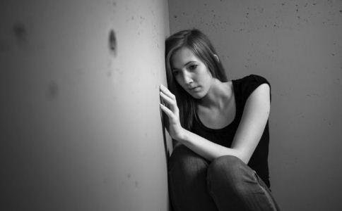 抑郁症不同于抑郁情绪 需进行规范化治疗