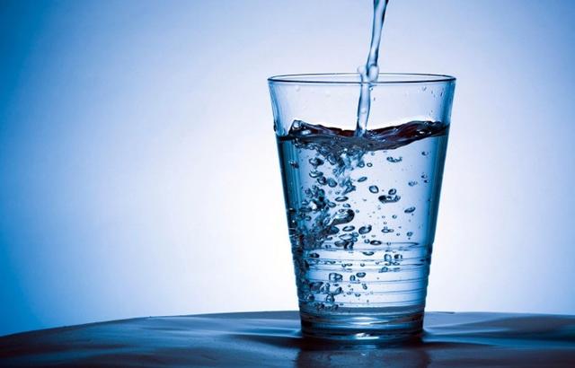 多喝水有好处与坏处|多喝水有好处 但是喝水应该避免的这些坏习惯你知道吗