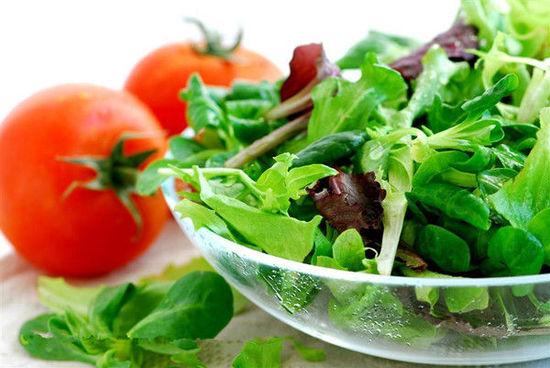 【绿叶蔬菜有哪些】绿叶蔬菜益处多 常吃可延缓认知衰退