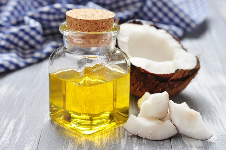 对芦荟和椰子油的神奇使用着迷：它有助于保持皮肤健康和光滑 - 照片 6。