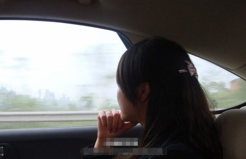重庆不雅视频女主角被捕 称拍片为“卖服装”