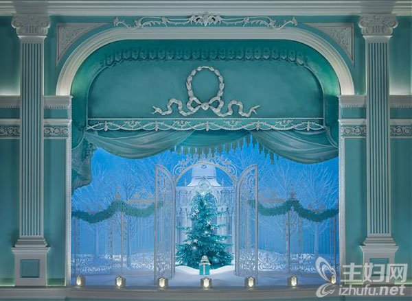 蒂芙尼2015年圣诞橱窗：银白魔法