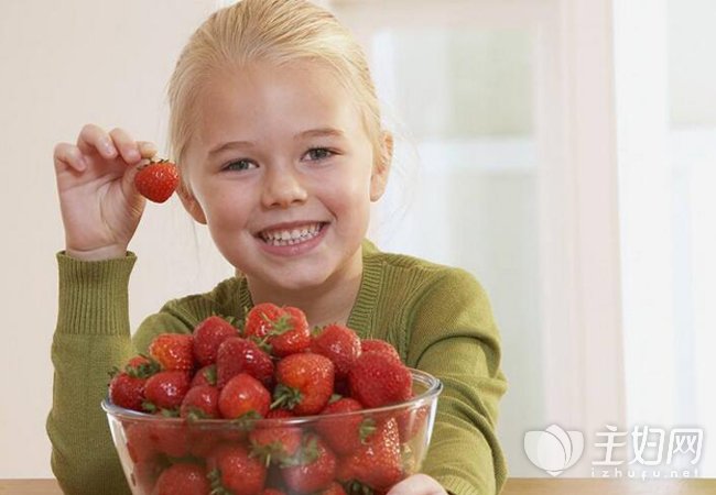 宝宝吃草莓过敏症状