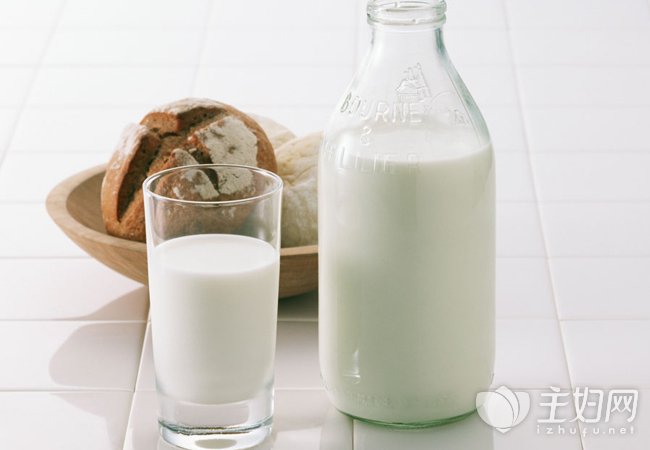 【吃什么减肥效果最好】喝牛奶就能够快速的帮助减肥