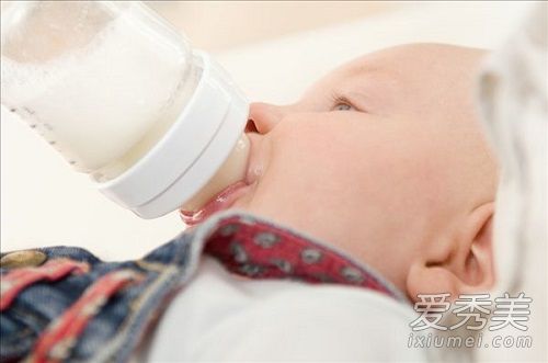 [宝宝多久断奶比较好]宝宝怎么断奶比较好 母乳宝宝怎样断夜奶
