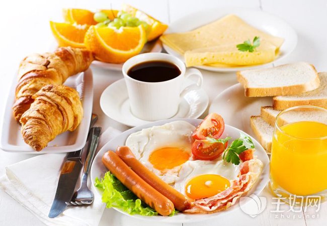 【早餐吃什么减肥】不吃早餐最容易导致肥胖