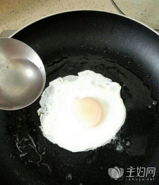 煎蛋的做法