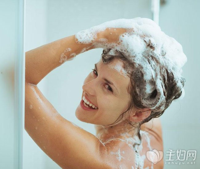 洗头发的正确方法