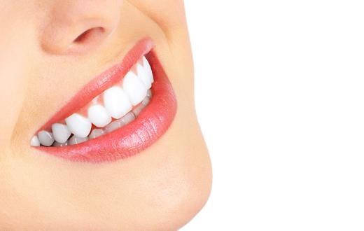 美白牙齿有好办法 这些办法助你牙齿白白