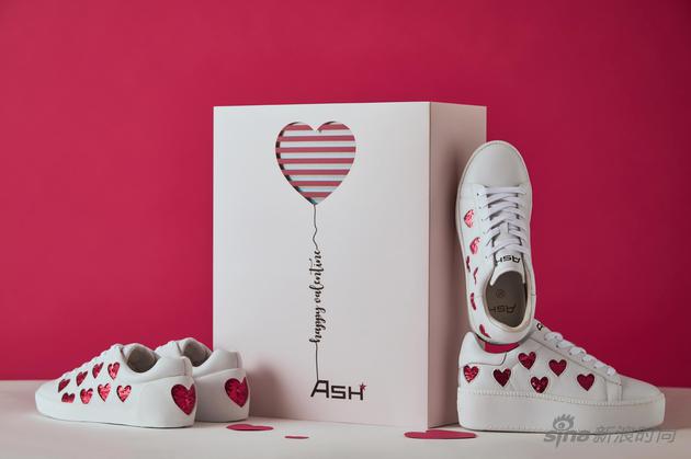 ASH #ThisisLove# 爱心小白鞋系列