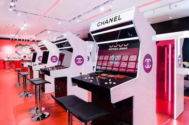上一年Chanel在上海K11建立的香奈儿可可小姐限时游乐厅彩妆快闪店